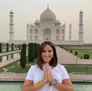 Meet your Posher, Aliette